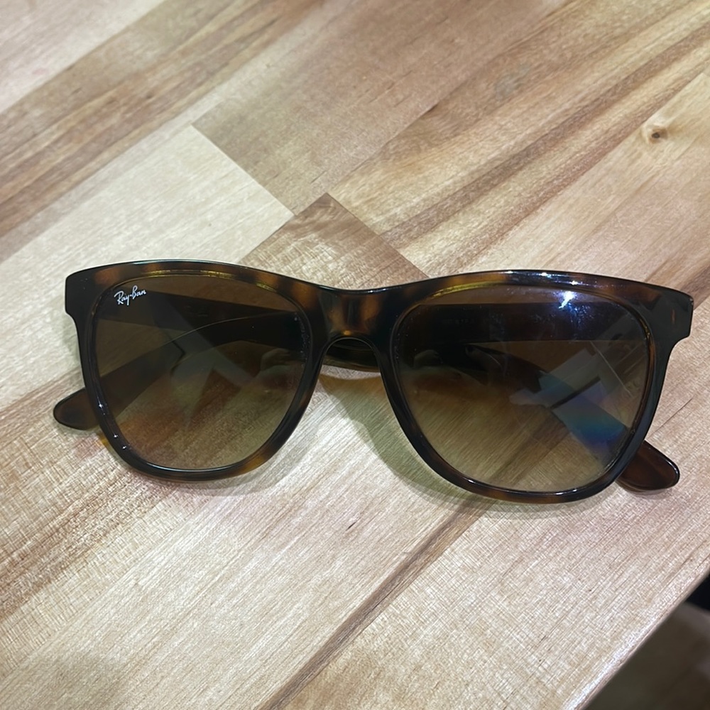 Ray-Ban Brown Sunglasses